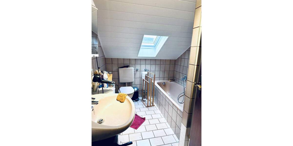 Bruchmühlbach - Miesau - Gepflegte 3 Zimmer Eigentumswohnung im DG 3 zimmer