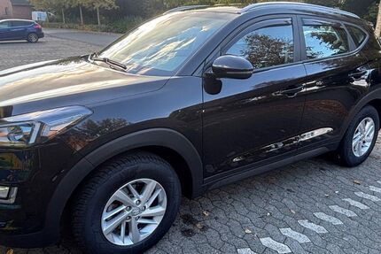 Hyundai TUCSON 72.500 km 16.300 € Hohenhameln 31249