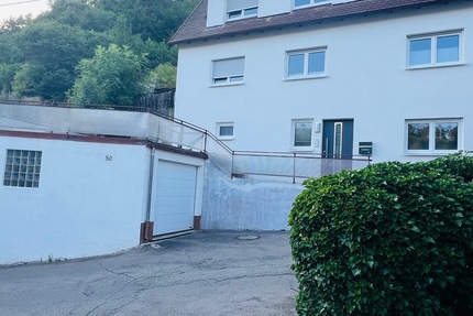 Teilsaniertes Einfamilien-Mehrgenerationenhaus mit Terrasse, Garage und opt. Grundstückserweiterung - Haus Horb am Neckar | Angebot:26083100