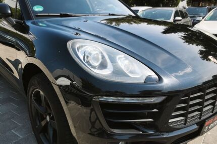 Porsche Macan 243.299 km 17.999 &euro; Fellbach 70736