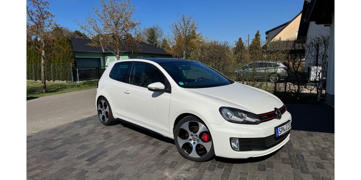 VW Golf 249.000 km 7.900 &euro; Teichland 03185