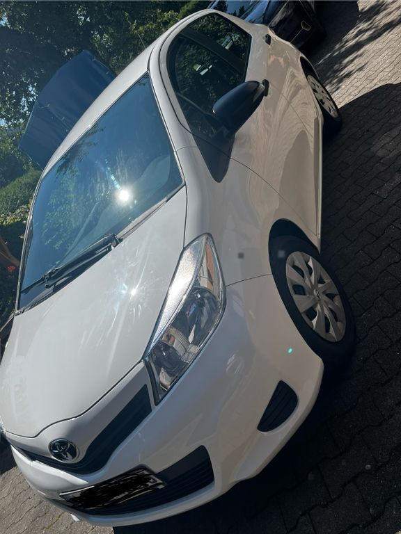 Yaris