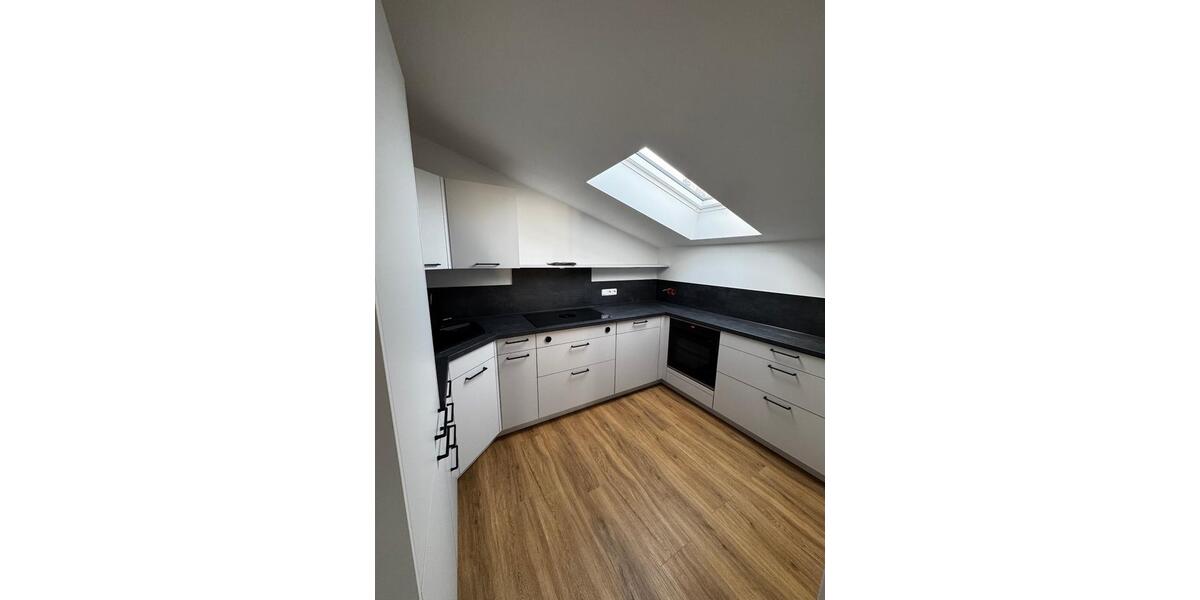 Dachgeschoßwohnung Altenmarkt an der Alz - 1.5 Zimmer, 78 m&sup2;, 900&euro; | Angebot:25403417