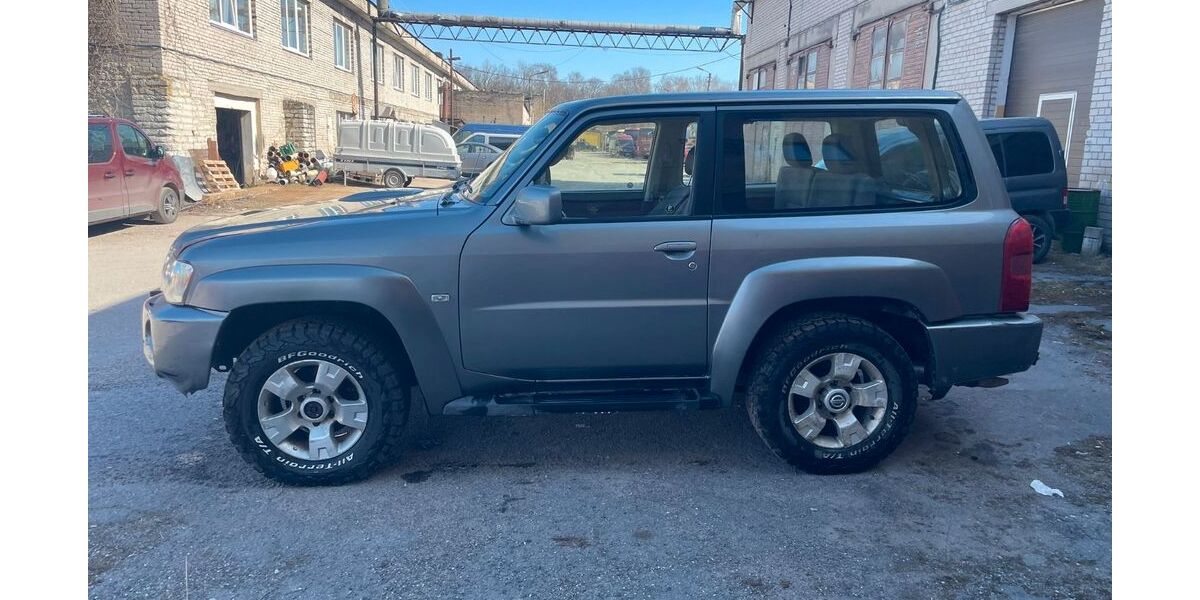 Nissan Patrol 143.100 km 15.900 &euro; Freudenstadt 72250