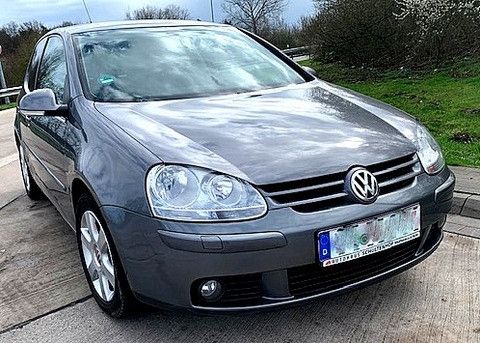 VW Golf 247.200 km 3.798 € Hilden 40721