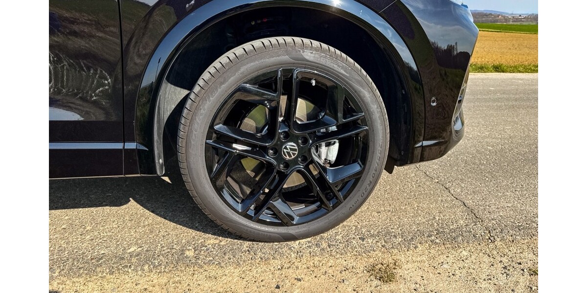 VW Tiguan 14.800 km 53.850 &euro; Elze 31008