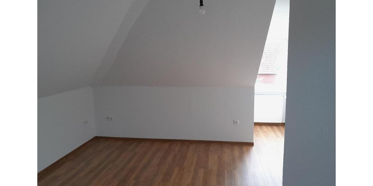 Dachgeschoßwohnung Asendorf - 3 Zimmer, 100 m&sup2;, 650&euro; | Angebot:26248428