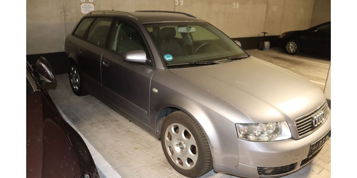 Audi A4 166.315 km 1.500 &euro; Esslingen 73733
