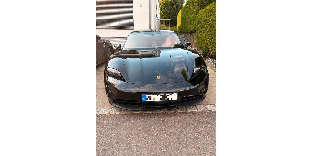 Porsche Taycan 49.000 km 63.990 &euro; Wolpertswende 88284