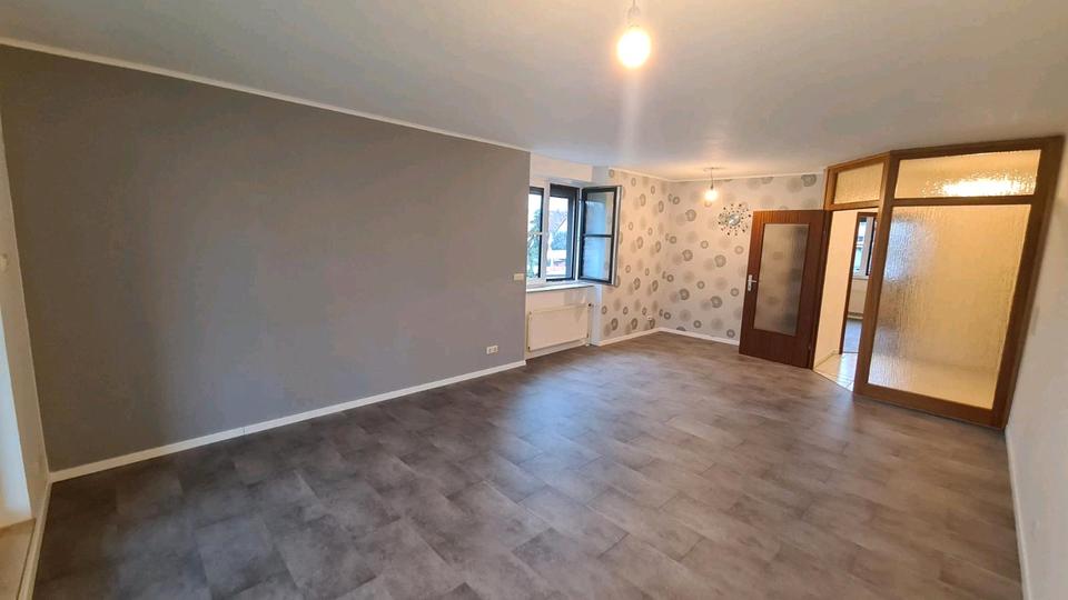 Etagenwohnung Sehnde - 2 Zimmer, 65 m&sup2;, 700&euro; | Angebot:25297400
