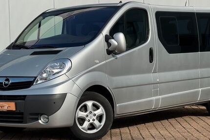 Opel Vivaro 71.510 km 18.880 &euro; Detmold 32758