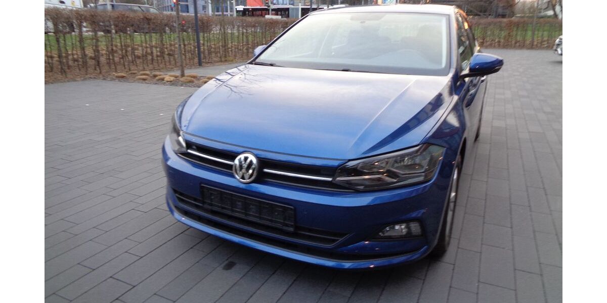 VW Polo 39.000 km 11.990 &euro; Stuttgart 70469