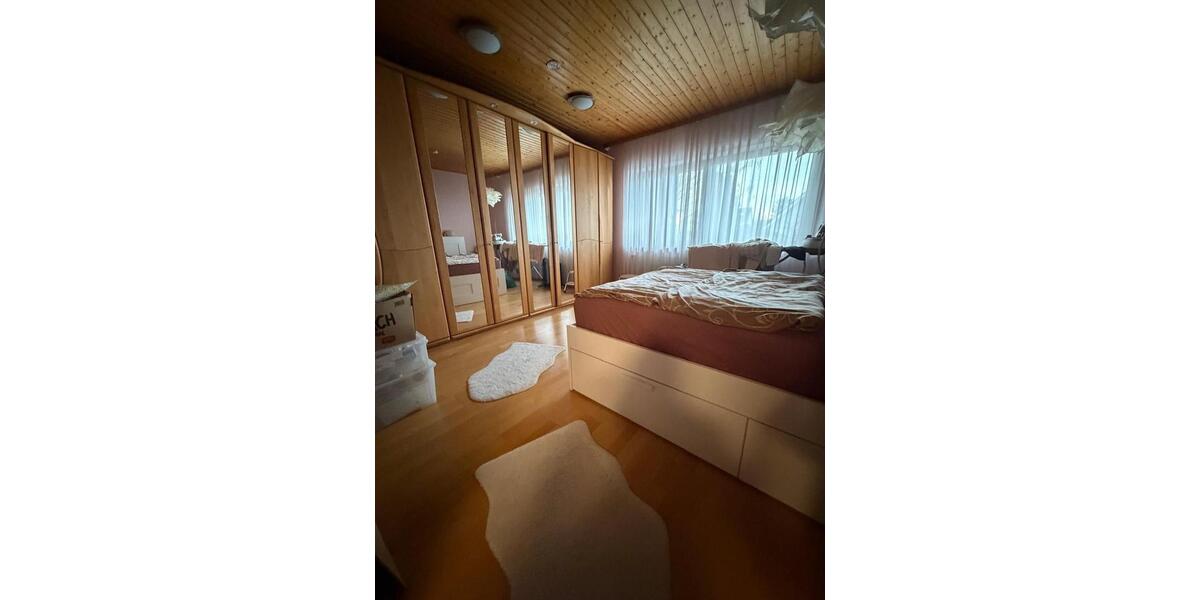 Erdgeschoßwohnung Griesheim - 4 Zimmer, 158 m&sup2;, 1.850&euro; | Angebot:26314685