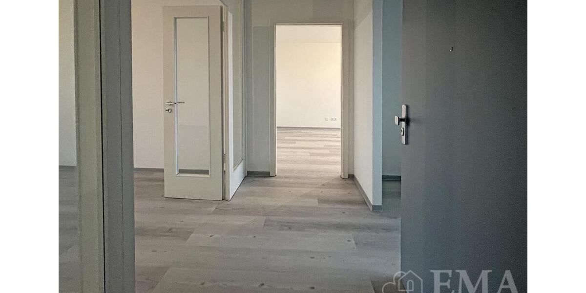Dachgeschoßwohnung Falkensee - 2 Zimmer, 66 m&sup2;, 920&euro; | Angebot:25417234