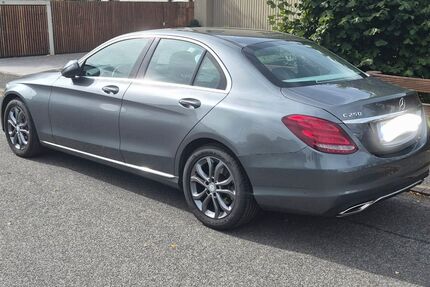 Mercedes-Benz C 250 130.000 km 18.000 &euro; Hamburg 22085