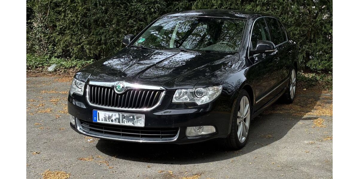 Skoda Superb 162.438 km 4.600 &euro; Aachen 52066