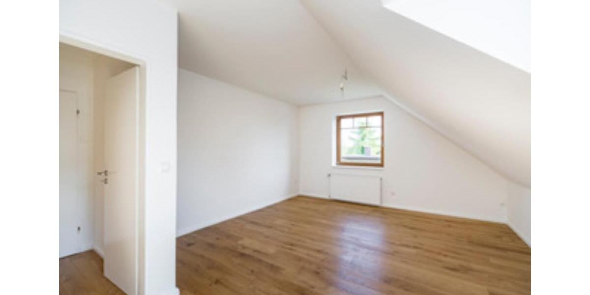 Dachgeschoßwohnung Bargteheide - 3 Zimmer, 82 m&sup2;, 1.200&euro; | Angebot:24840113