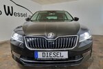 Skoda Superb Style Bi-Xenon AHK ACC SHZ Navi Tempomat 123.550 km 17.900 &euro; Garrel 49681