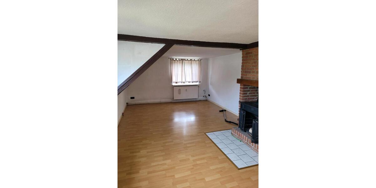 Dachgeschoßwohnung Großsolt - 4 Zimmer, 103 m&sup2;, 170.000&euro; | Angebot:27002891