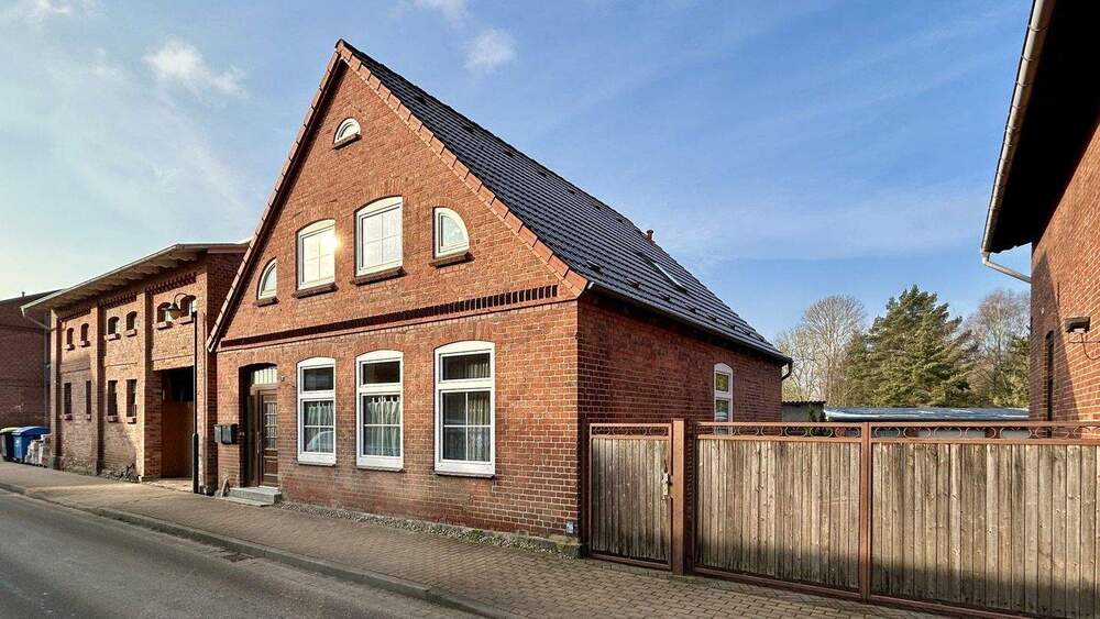 Einfamilienhaus Schönberg - 5 Zimmer, 108 m&sup2;, 196.000&euro; | Angebot:25670099