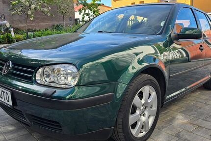 VW Golf 97.450 km 1.997 &euro; Würzburg 97076