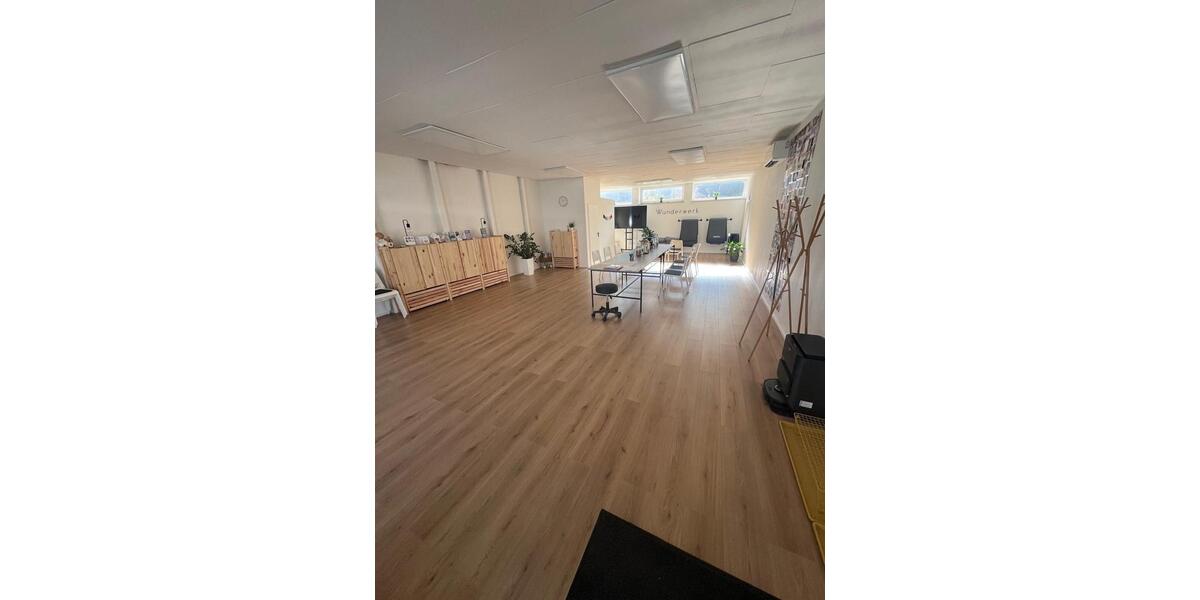 Gewerbeobjekt Wendlingen am Neckar - 1.000&euro; | Angebot:25288017