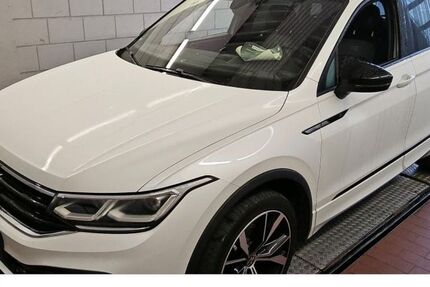 VW Tiguan 133.334 km 31.420 € Halle (Saale) 06110