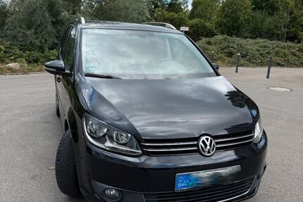 VW Touran 178.000 km 5.500 &euro; Lindau (Bodensee) 88131