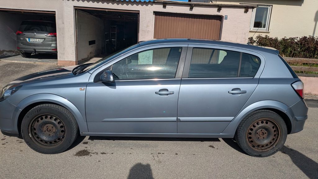 Opel Astra 196.000 km 1.750 &euro; Spalt 91174