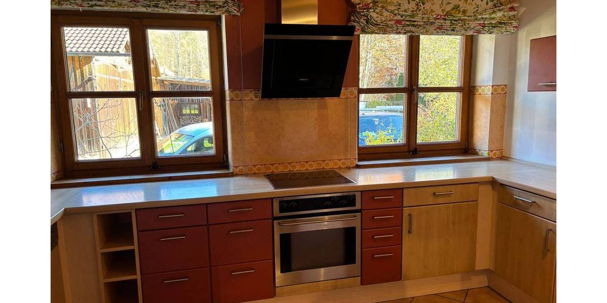 Einfamilienhaus Edling Hart - 6 Zimmer, 200 m&sup2;, 2.200&euro; | Angebot:26853020