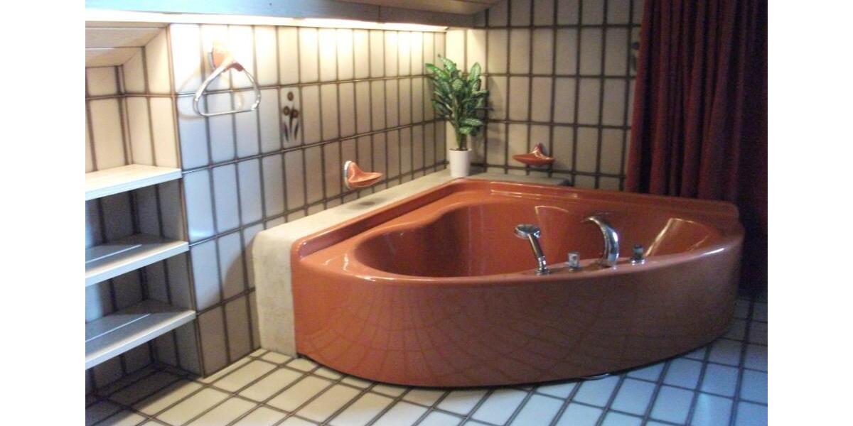 Dachgeschoßwohnung Schloß Holte-Stukenbrock Stukenbrock - 3 Zimmer, 65 m&sup2;, 590&euro; | Angebot:25394224