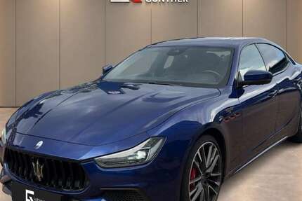 Maserati Ghibli 42.728 km 77.900 &euro; Hamburg 20537