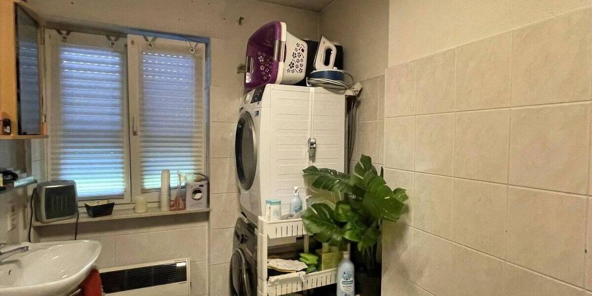 Mehrfamilienhaus, Wohnhaus Neuenburg - 8 Zimmer, 210 m&sup2;, 650.000&euro; | Angebot:25191296