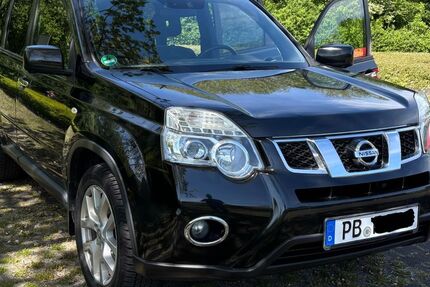 Nissan X-Trail 273.890 km 7.999 &euro; Paderborn 33102