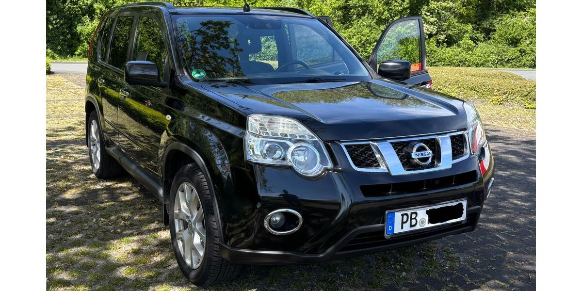 Nissan X-Trail 273.890 km 8.888 &euro; Paderborn 33102