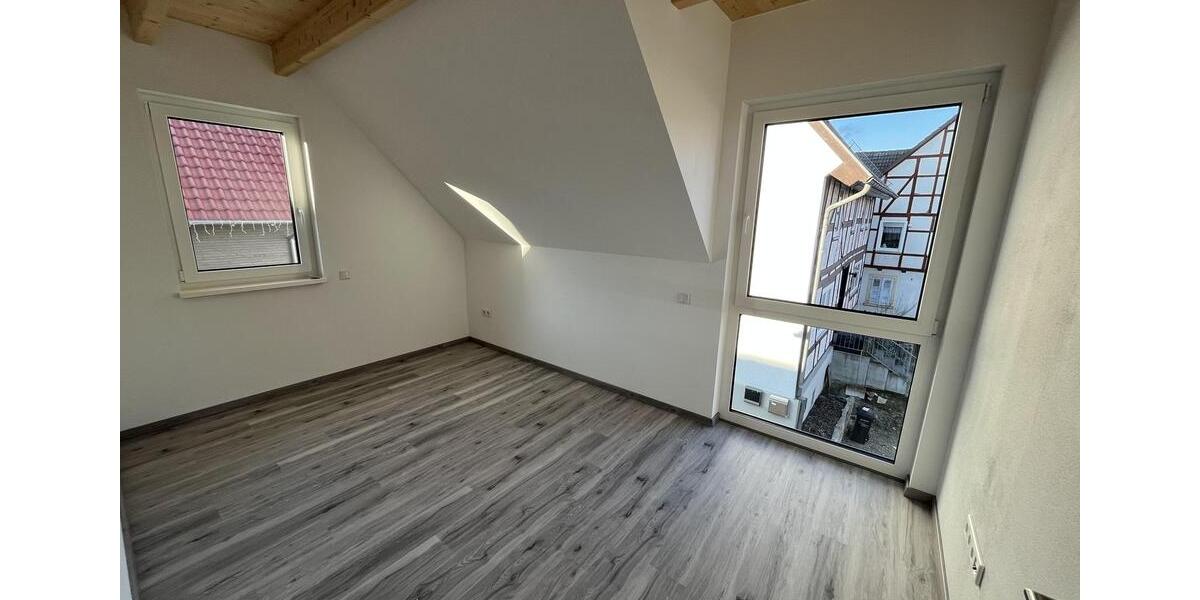 Einfamilienhaus Breuna - 4 Zimmer, 87 m&sup2;, 1.100&euro; | Angebot:25378183