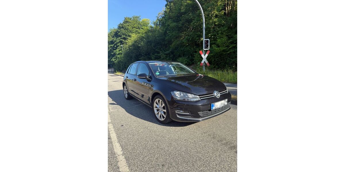 VW Golf 119.500 km 9.600 &euro; Kiel 24105