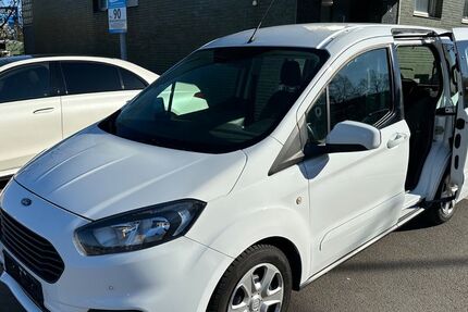 Ford Tourneo Courier 35.000 km 11.880 &euro; Duisburg 47138