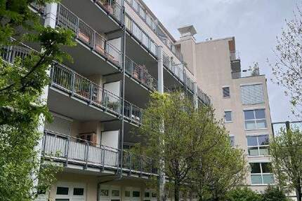 Büro - Praxis - Gewerbe zimmer