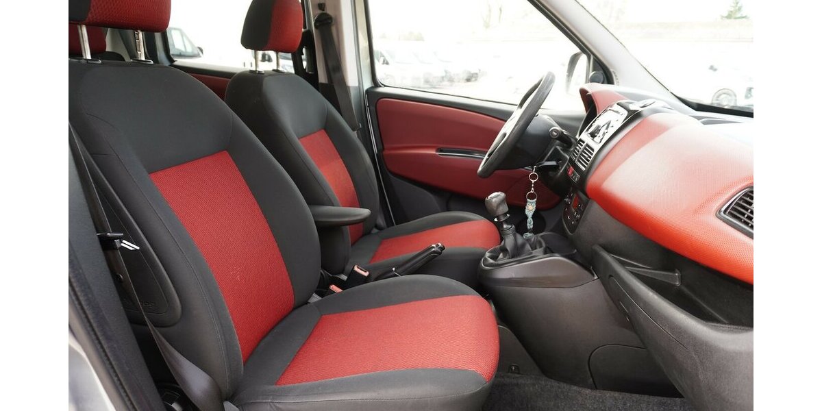 Fiat Doblo Kombi SX 2.0 / PKW- Zulassung 181.818 km 4.890 &euro; Münchenbernsdorf 07589