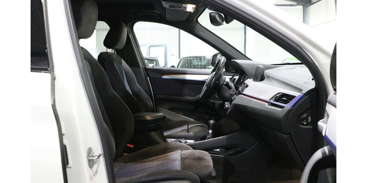 BMW X1 sDrive 18d M-SPORT SHADOW PANORAMA, LED, H/K 186.000 km 17.444 &euro; Hamm 59077