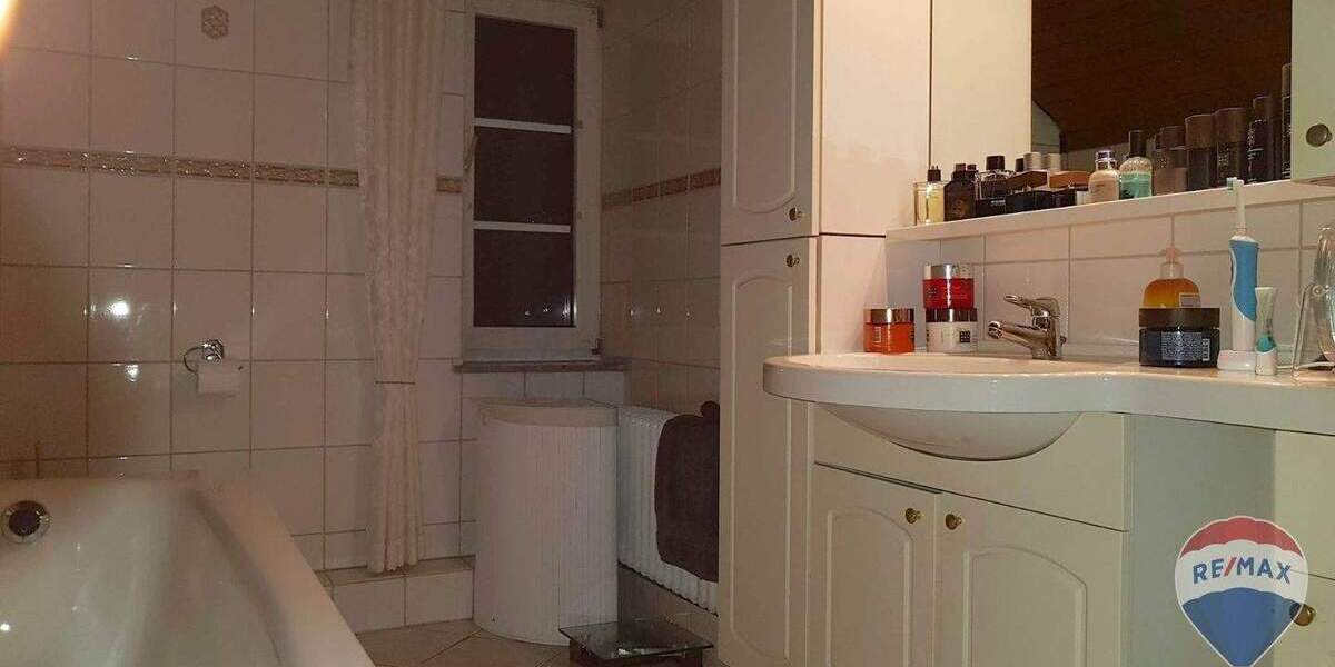 Mehrfamilienhaus, Wohnhaus Bedburg-Hau Schneppenbaum - 5 Zimmer, 180 m&sup2;, 348.000&euro; | Angebot:25672775