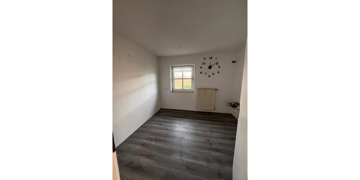 Etagenwohnung Goldbach - 4 Zimmer, 140 m&sup2;, 1.600&euro; | Angebot:24527783
