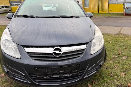 Opel Corsa 213.505 km 1.299 &euro; Parchim 19370