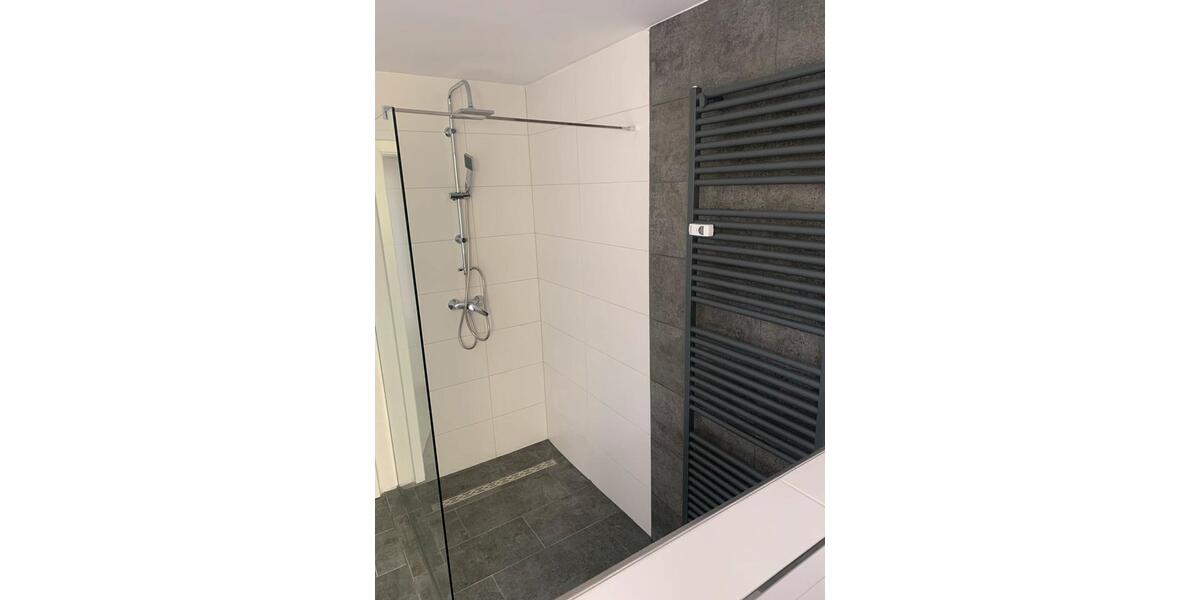 Hochparterre Zwickau Auerbach - 3 Zimmer, 82 m&sup2;, 610&euro; | Angebot:26041207