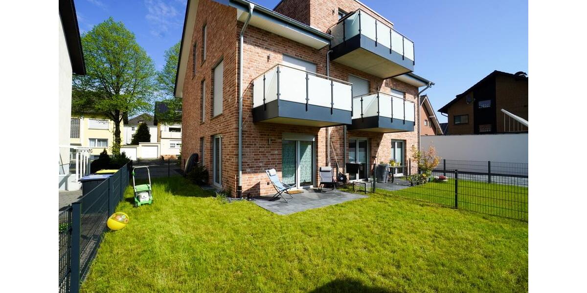 3-Zimmer-Erdgeschosswohnung mit Gartenanteil in Schloß NeuhausMastbruch, erst wenige Jahre alt 3 zimmer