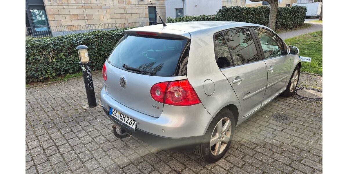 VW Golf 32.000 km 4.750 &euro; Ottendorf-Okrilla 01458