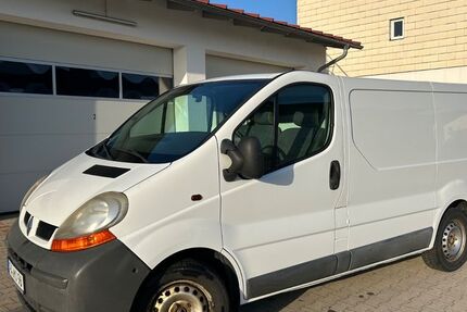 Renault Trafic 124.999 km 4.950 &euro; Windorf 94575