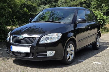 Skoda Fabia 180.000 km 2.590 &euro; Upgant-Schott 26529