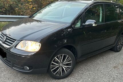 VW Touran 276.500 km 3.100 € Ampfing 84539